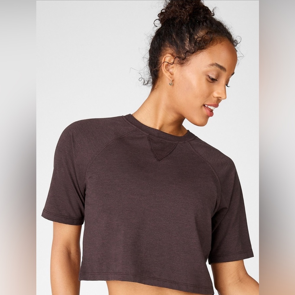 Fabletics Loveday Short-Sleeve Raglan Tee, XXL